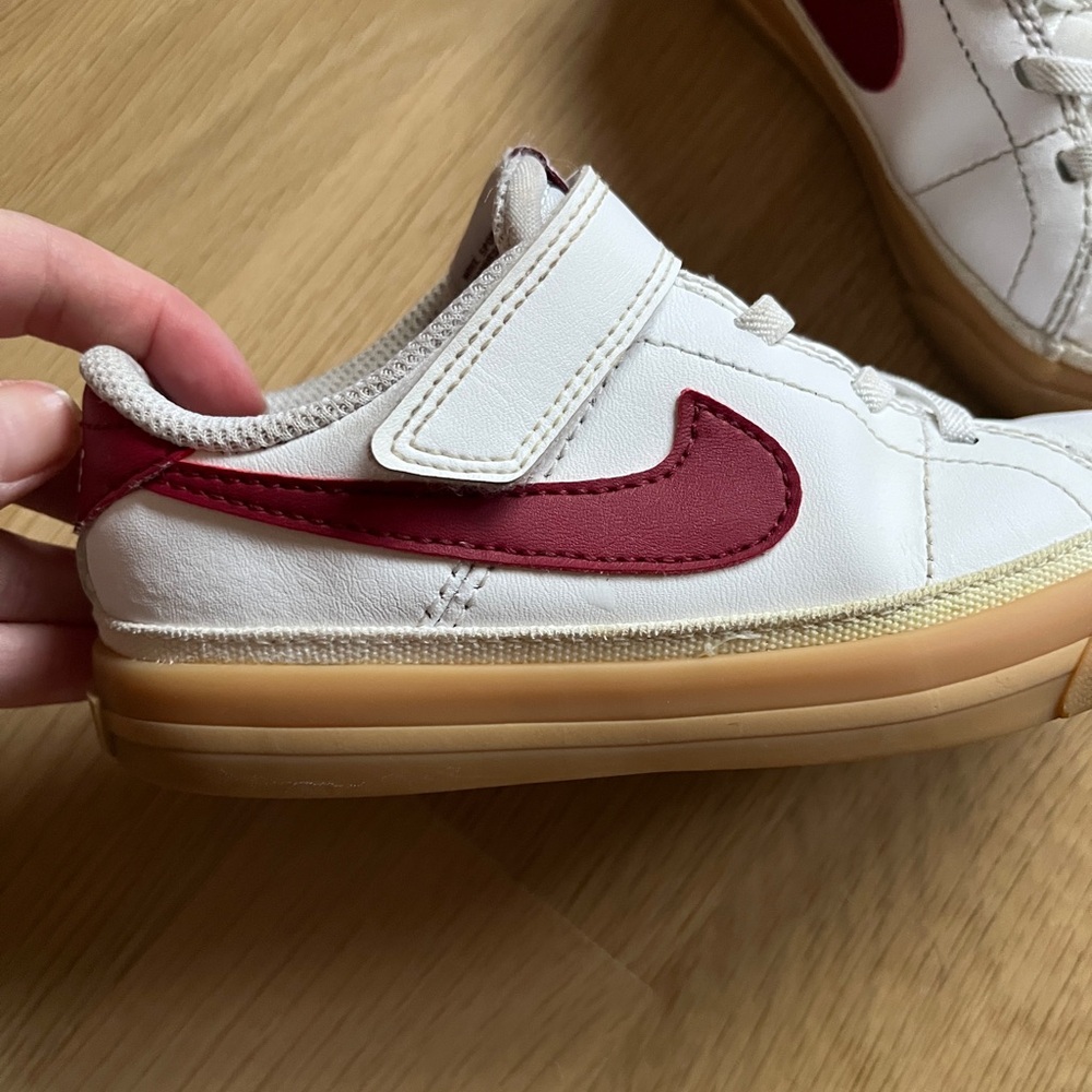 Nike Kids White and Red Sneakers, SZ 10c